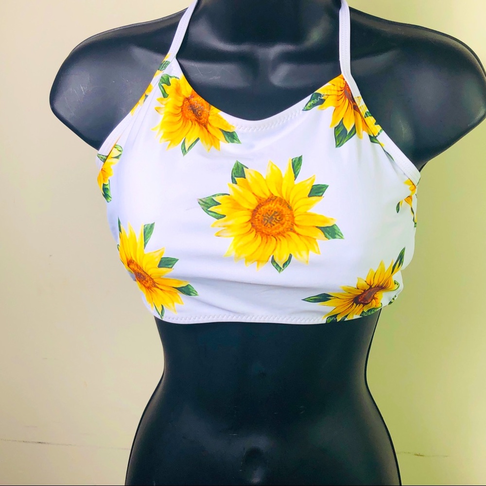 ZAFUL NEW Bikini Top, sunflowers print crisscross back closure - Picture 3 of 9